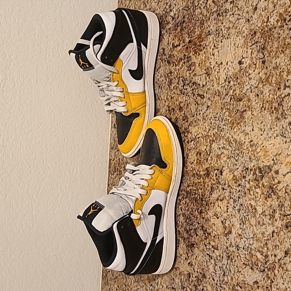 Jordans - Picture 5 of 8